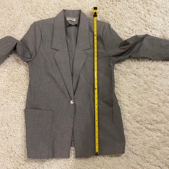 Alfred Dunner Blazer/Suit Jacket. Grey. Size 12 - Picture 10 of 11